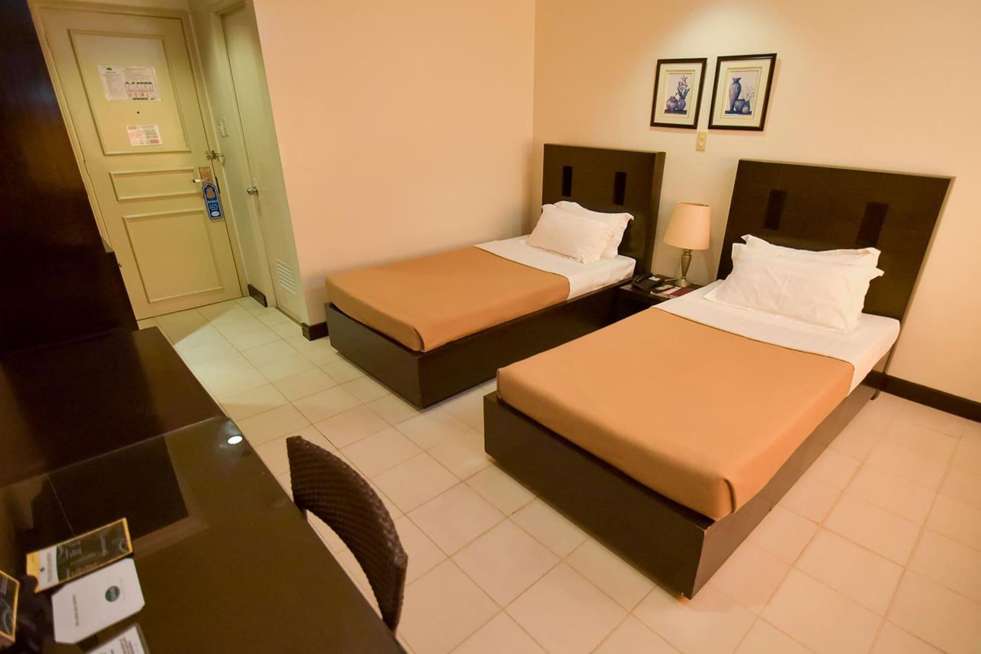 Hotel Tavern Surigao City Dış mekan fotoğraf