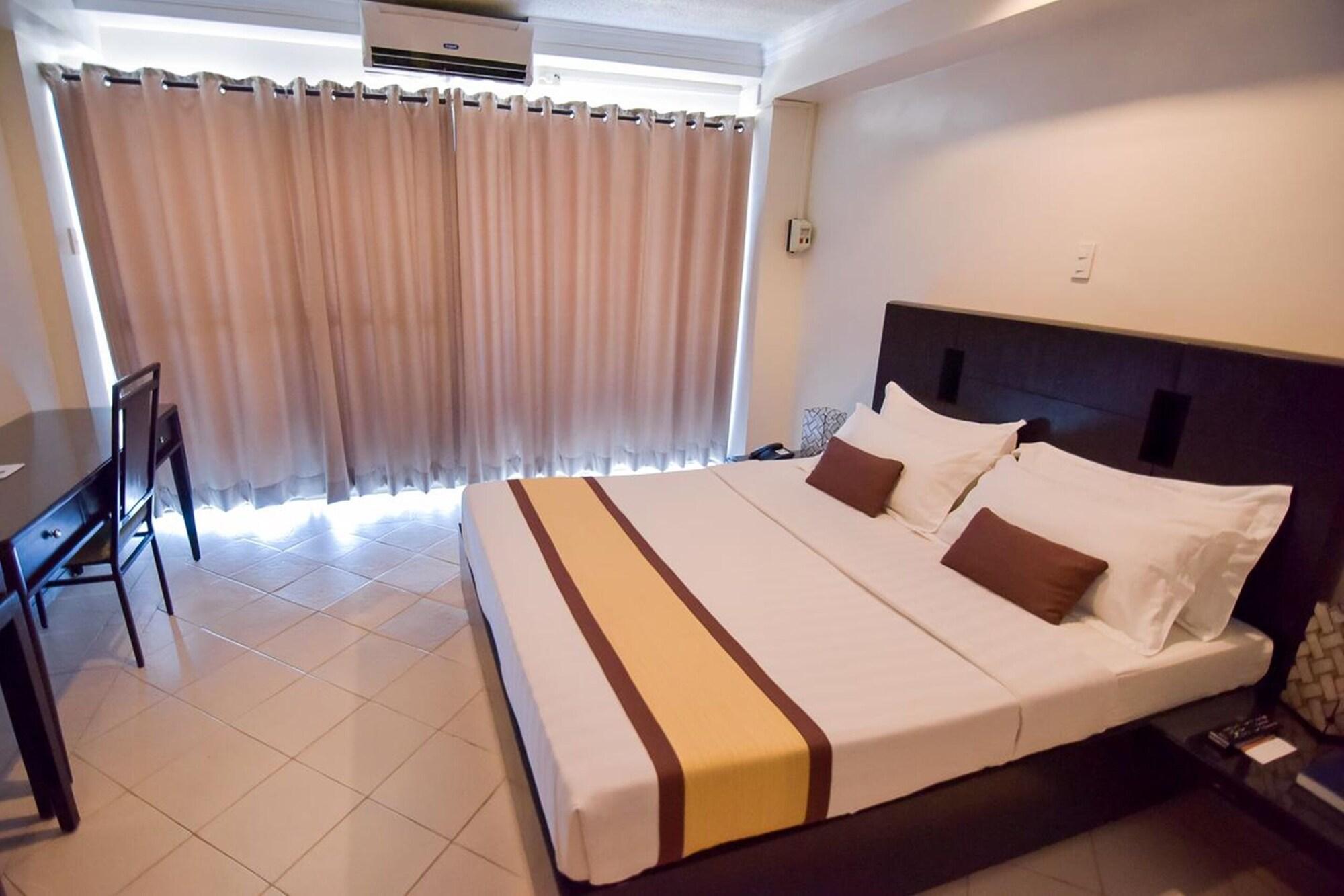 Hotel Tavern Surigao City Dış mekan fotoğraf