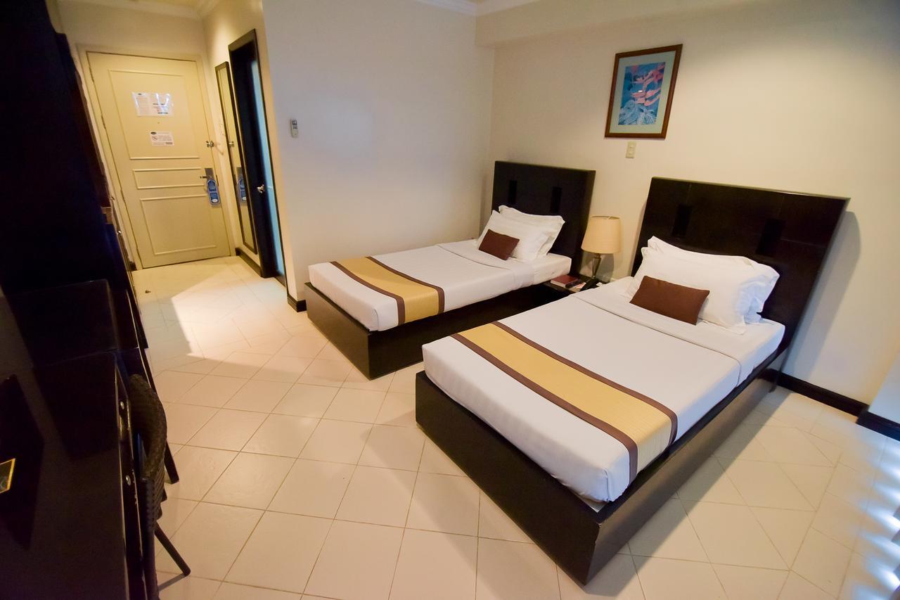 Hotel Tavern Surigao City Dış mekan fotoğraf